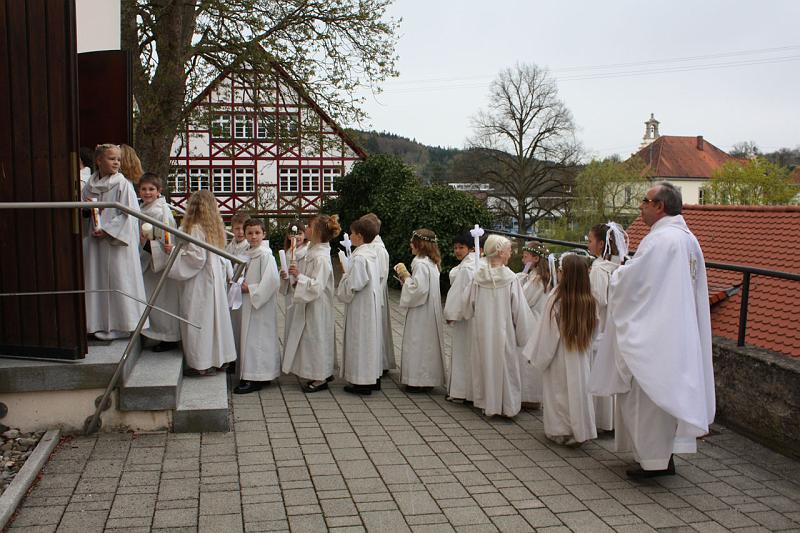 090418erstkommunion_einzug20.jpg